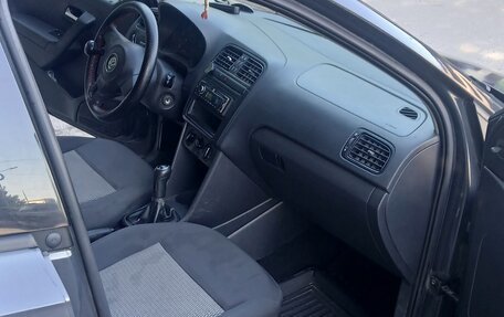 Volkswagen Polo VI (EU Market), 2010 год, 375 000 рублей, 15 фотография