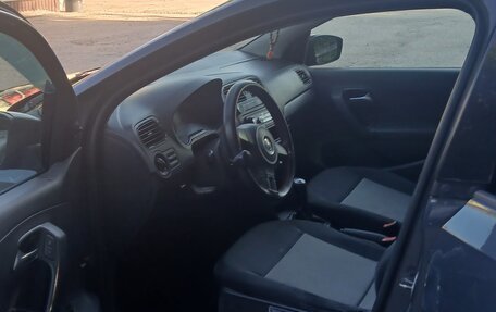 Volkswagen Polo VI (EU Market), 2010 год, 375 000 рублей, 16 фотография