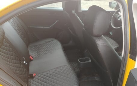 Skoda Rapid I, 2014 год, 570 000 рублей, 6 фотография