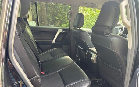 Toyota Land Cruiser Prado 150 рестайлинг 2, 2013 год, 2 650 000 рублей, 7 фотография