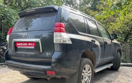 Toyota Land Cruiser Prado 150 рестайлинг 2, 2013 год, 2 650 000 рублей, 3 фотография