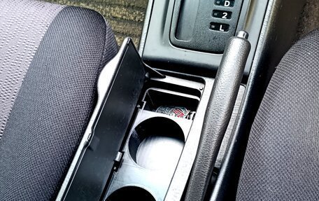 Toyota Allex i рестайлинг, 2001 год, 390 000 рублей, 14 фотография