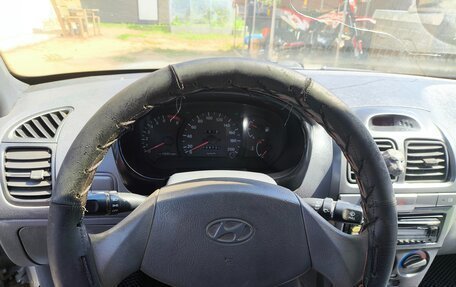 Hyundai Accent II, 2005 год, 250 000 рублей, 2 фотография