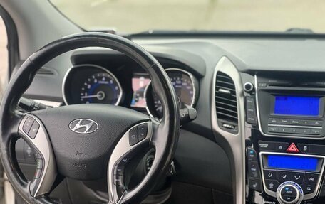 Hyundai i30 II рестайлинг, 2013 год, 1 040 000 рублей, 13 фотография
