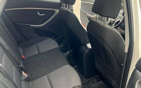 Hyundai i30 II рестайлинг, 2013 год, 1 040 000 рублей, 17 фотография