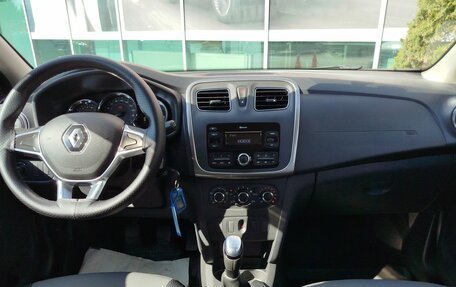 Renault Logan II, 2021 год, 1 590 000 рублей, 12 фотография