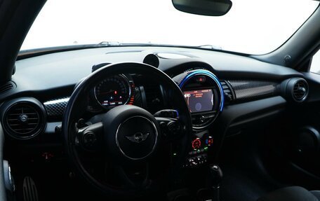 MINI Hatch, 2017 год, 2 183 077 рублей, 8 фотография