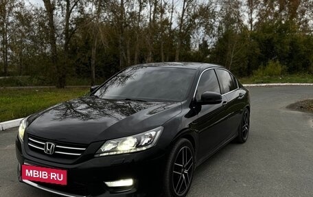 Honda Accord IX рестайлинг, 2013 год, 1 350 000 рублей, 5 фотография