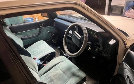 Toyota Camry, 1985 год, 150 000 рублей, 8 фотография
