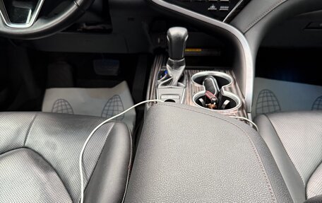 Toyota Camry, 2019 год, 270 000 рублей, 8 фотография
