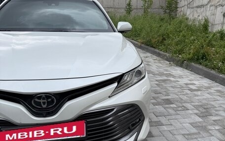Toyota Camry, 2019 год, 270 000 рублей, 4 фотография