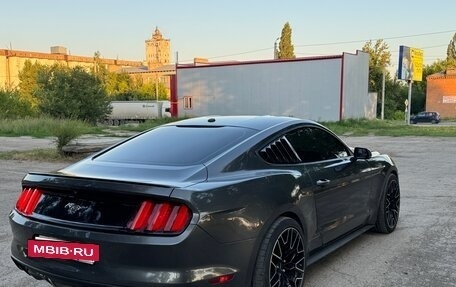 Ford Mustang VI рестайлинг, 2016 год, 2 450 000 рублей, 6 фотография
