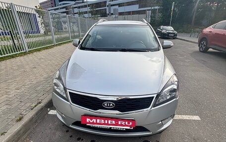 KIA cee'd I рестайлинг, 2010 год, 800 000 рублей, 10 фотография