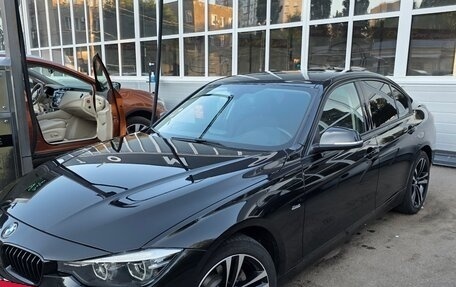 BMW 3 серия, 2017 год, 2 800 000 рублей, 14 фотография