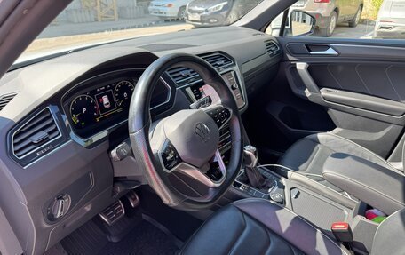 Volkswagen Tiguan II, 2022 год, 3 650 000 рублей, 6 фотография