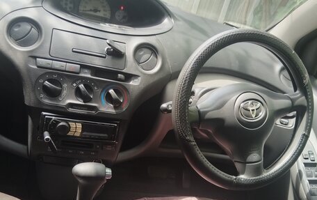 Toyota Vitz, 2004 год, 400 000 рублей, 12 фотография