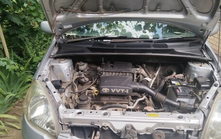 Toyota Vitz, 2004 год, 400 000 рублей, 13 фотография