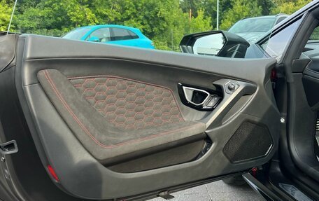 Lamborghini Huracán, 2018 год, 16 200 000 рублей, 17 фотография
