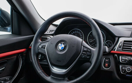 BMW 3 серия, 2018 год, 3 120 000 рублей, 16 фотография