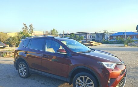 Toyota RAV4, 2018 год, 2 850 000 рублей, 3 фотография