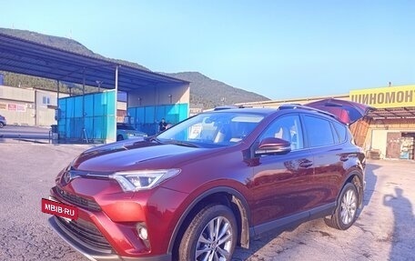 Toyota RAV4, 2018 год, 2 850 000 рублей, 2 фотография