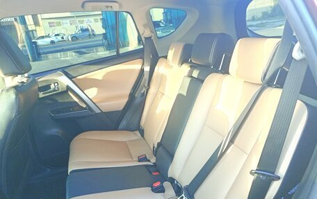 Toyota RAV4, 2018 год, 2 850 000 рублей, 8 фотография