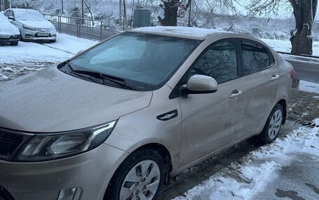 KIA Rio III рестайлинг, 2013 год, 950 000 рублей, 6 фотография