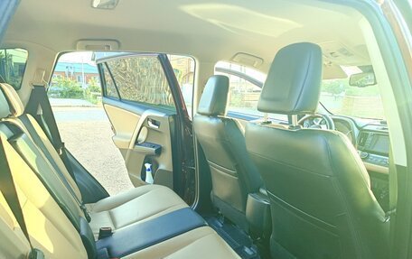 Toyota RAV4, 2018 год, 2 850 000 рублей, 12 фотография