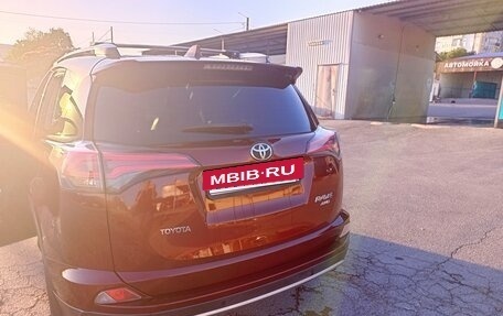 Toyota RAV4, 2018 год, 2 850 000 рублей, 10 фотография
