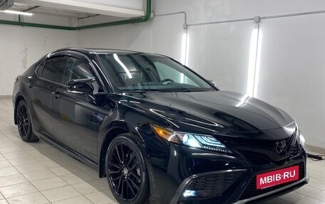 Toyota Camry, 2021 год, 2 999 999 рублей, 2 фотография