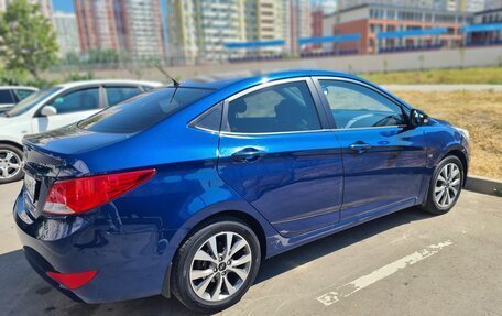 Hyundai Solaris II рестайлинг, 2015 год, 970 000 рублей, 2 фотография