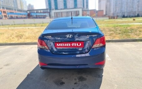 Hyundai Solaris II рестайлинг, 2015 год, 970 000 рублей, 3 фотография