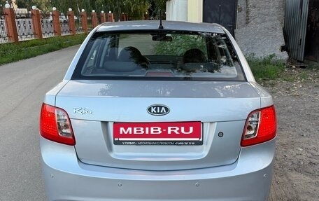 KIA Rio II, 2010 год, 650 000 рублей, 4 фотография