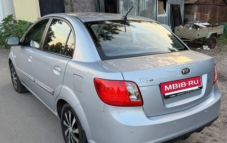KIA Rio II, 2010 год, 650 000 рублей, 3 фотография
