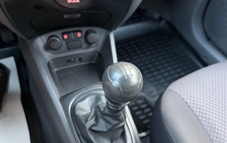 KIA Rio II, 2010 год, 650 000 рублей, 17 фотография