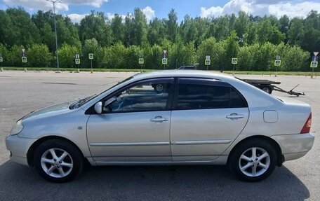 Toyota Corolla, 2004 год, 450 000 рублей, 3 фотография