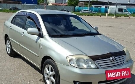 Toyota Corolla, 2004 год, 450 000 рублей, 4 фотография