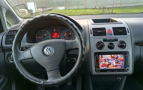 Volkswagen Touran III, 2009 год, 490 000 рублей, 6 фотография