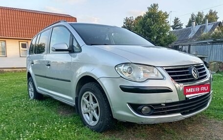 Volkswagen Touran III, 2009 год, 490 000 рублей, 5 фотография