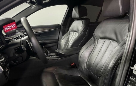 BMW 5 серия, 2018 год, 3 890 000 рублей, 17 фотография
