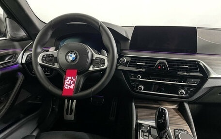 BMW 5 серия, 2018 год, 3 890 000 рублей, 16 фотография