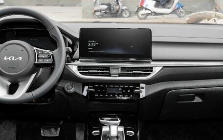 KIA K3, 2026 год, 2 400 000 рублей, 11 фотография
