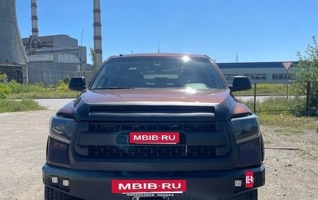 Toyota Tundra II, 2013 год, 5 500 000 рублей, 8 фотография