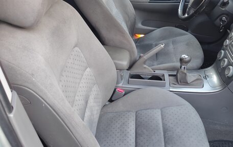 Mazda 6, 2004 год, 385 000 рублей, 18 фотография
