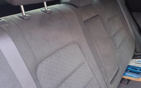 Mazda 6, 2004 год, 385 000 рублей, 23 фотография