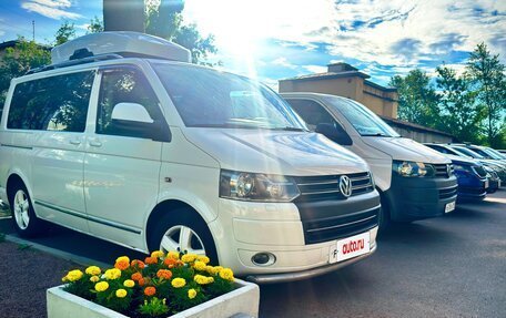 Volkswagen Multivan T5, 2009 год, 2 275 000 рублей, 3 фотография