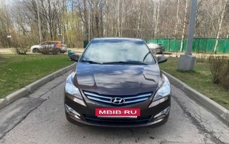 Hyundai Solaris II рестайлинг, 2016 год, 700 000 рублей, 3 фотография