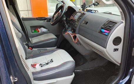 Volkswagen Transporter T5 рестайлинг, 2010 год, 1 890 000 рублей, 7 фотография