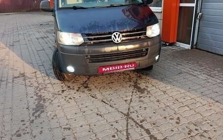 Volkswagen Transporter T5 рестайлинг, 2010 год, 1 890 000 рублей, 4 фотография