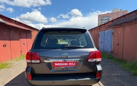 Toyota Land Cruiser 200, 2008 год, 2 050 000 рублей, 5 фотография